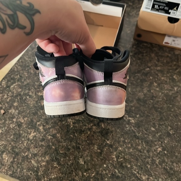 Jordan 1 - Picture 5 of 6